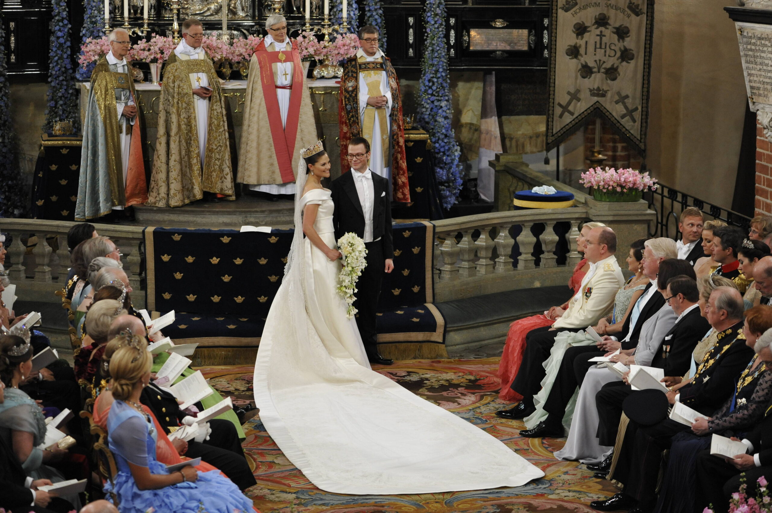 Kronprinzessin Victoria und Prinz Daniel am Altar