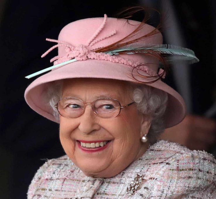 Queen Elizabeth beweist Humor