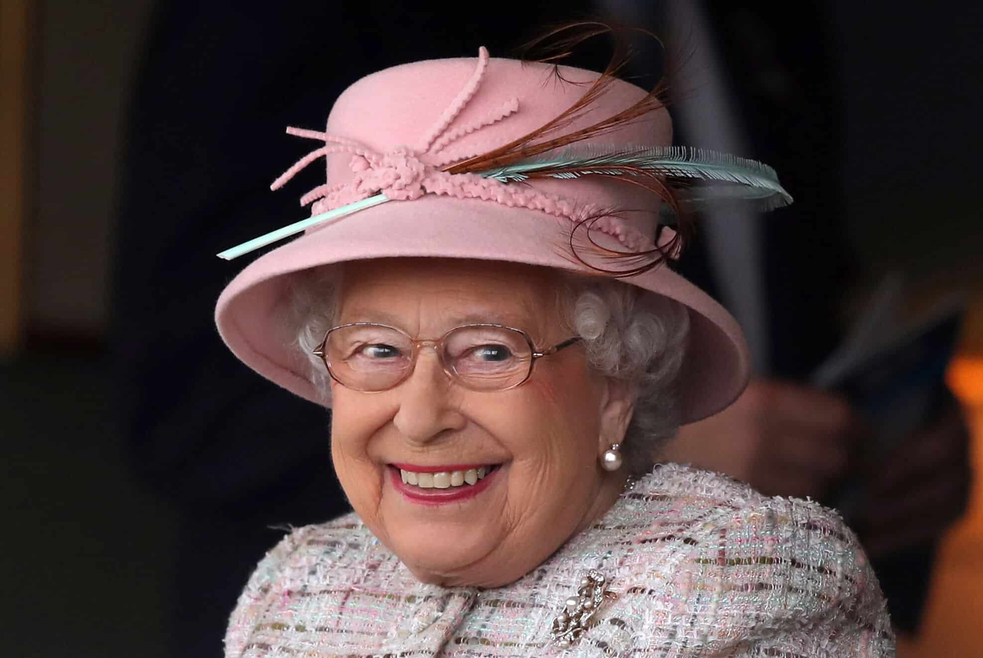 Queen Elizabeth beweist Humor
