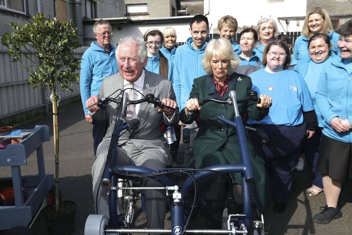 Royals: Prinz Charles und Herzogin Camilla besuchen Nordirland