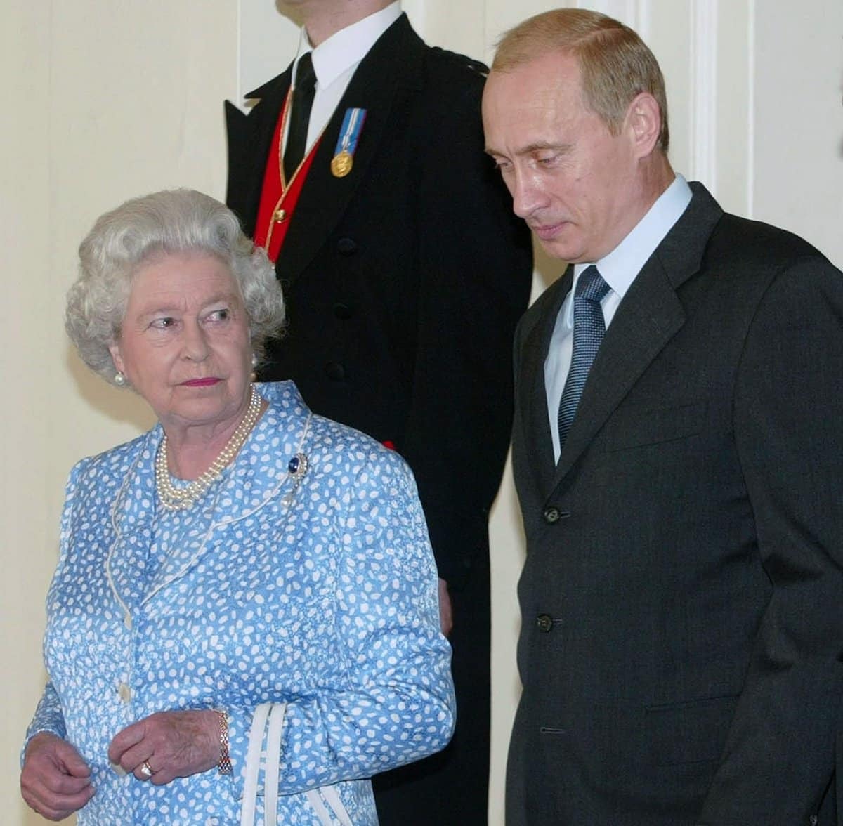 Queen Elizabeth Putin