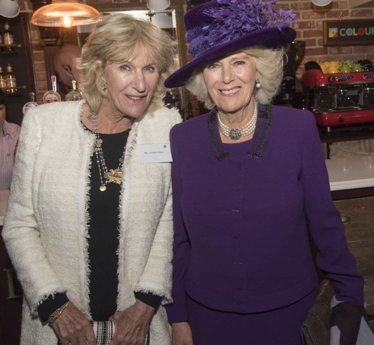 Herzogin Camilla beerdigte Teddy ihrer Schwester