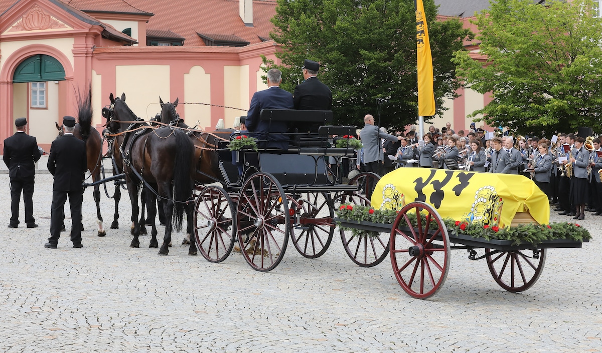 Trauerfeier für Carl von Württemberg
