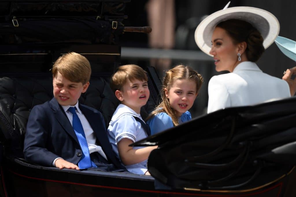 Prinz George und Prinzessin Charlotte besuchen Trauerfeier