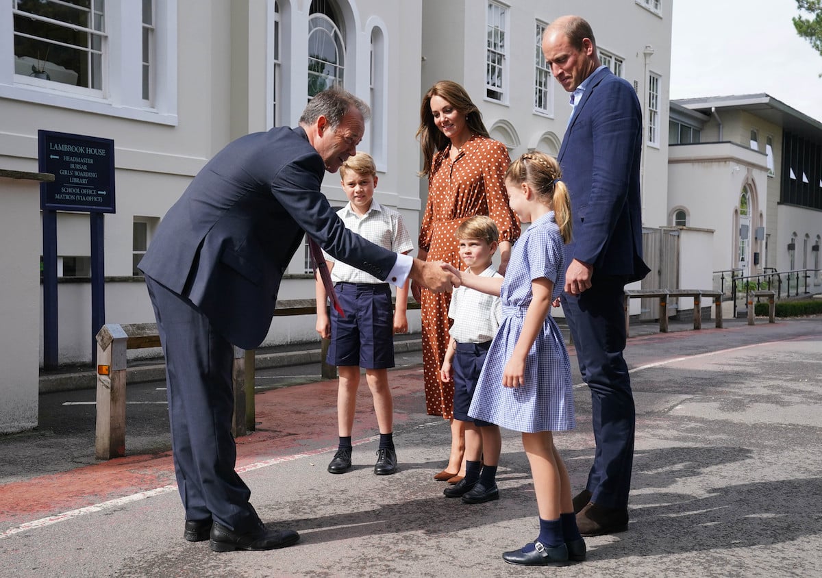 Herzogin Kate begleitet ihre Kinder zur Schule