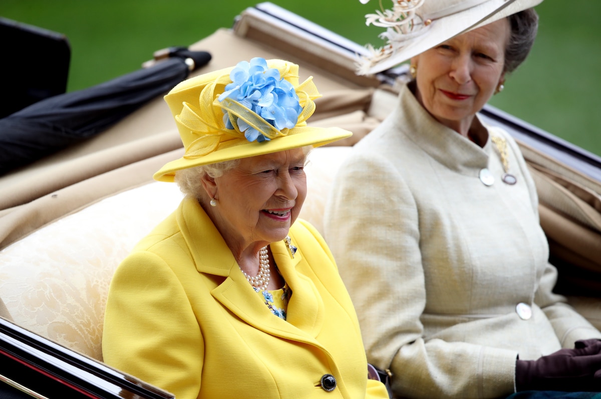 Queen Elizabeth und Prinzessin Anne