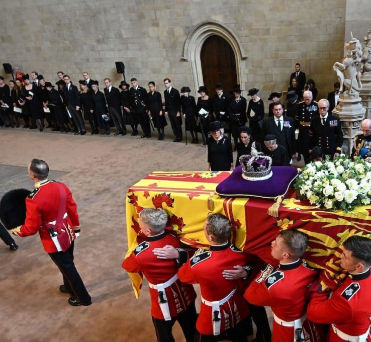 Queen Elizabeth: Gabriella Windsor bricht zusammen