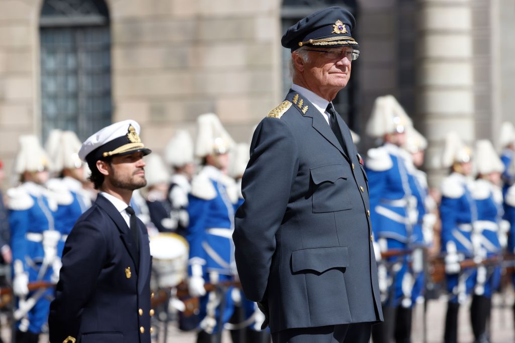 Prinz Carl Philip äußert sich erstmals zum Skandal-Interview seines Vaters-