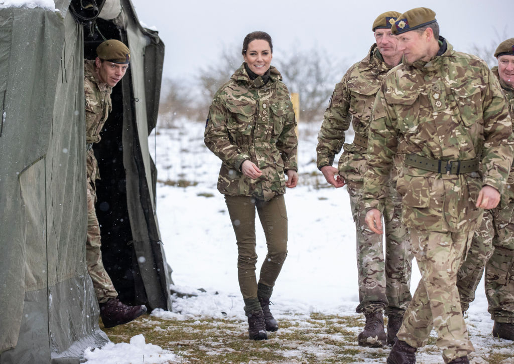 Prinzessin Kate besucht die irische Garde beim Training.