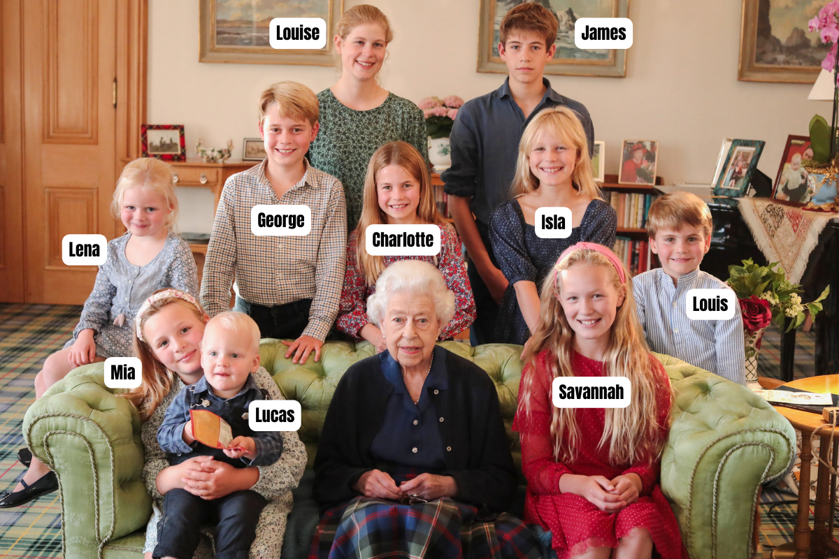 Queen Elizabeth 2022 mit Enkelkindern und Urenkeln