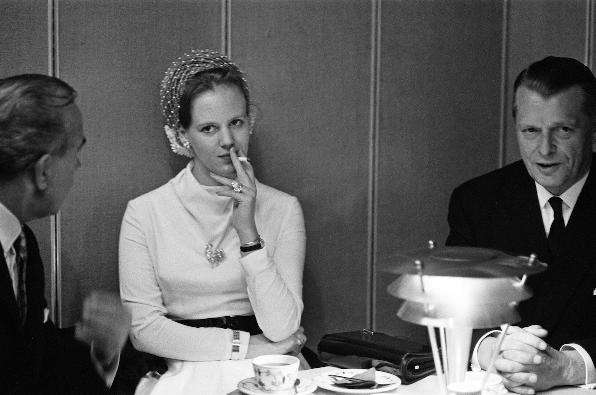 Königin Margrethe raucht