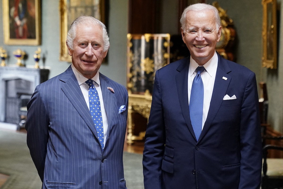 König Charles begrüßt Präsident Joe Biden auf Schloss Windsor