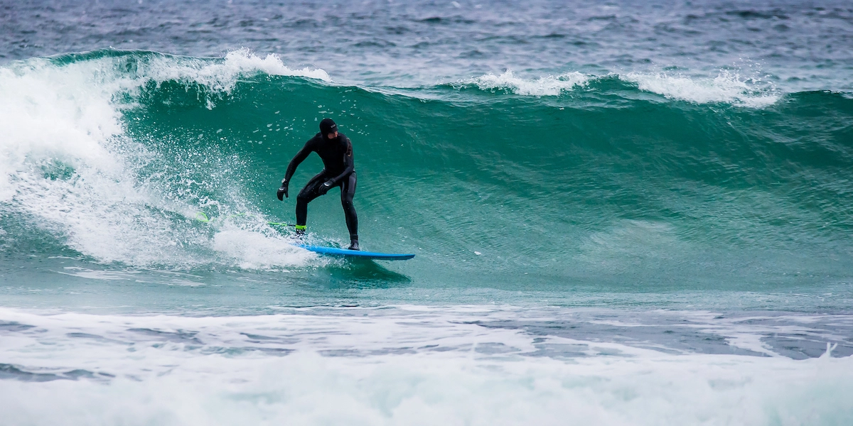 Kronprinz Haakon beim Surfen