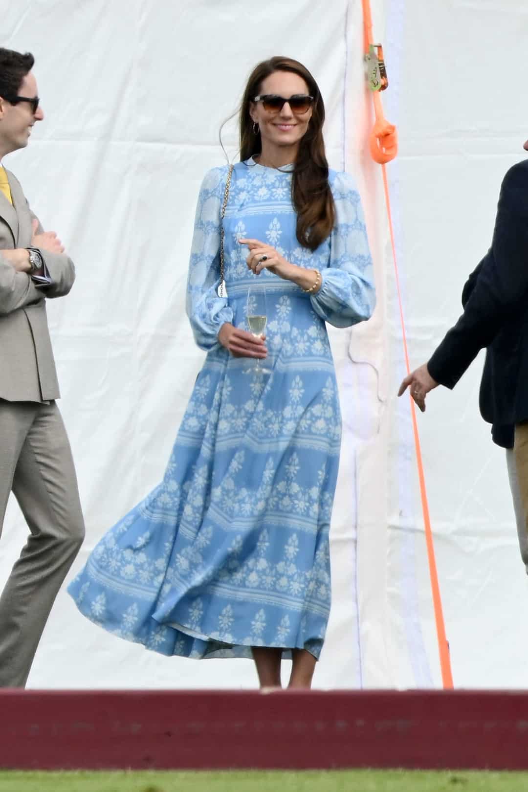 Prinzessin Kate trinkt Alkohol beim Polo
