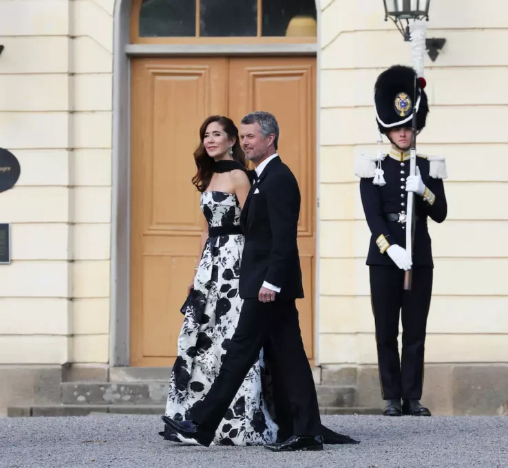Kronprinzessin Mary und Kronprinz Frederik beim Thronjubiläum von König Carl Gustaf