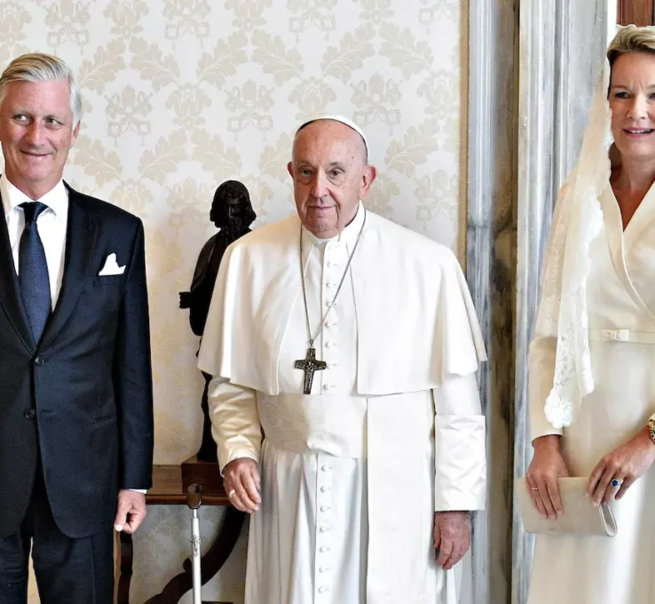König Philippe und Königin Mathilde bei Papst.