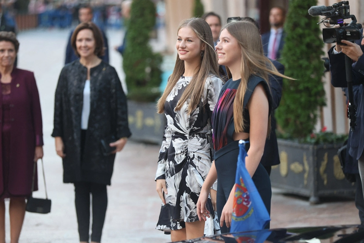 Leonor und Sofia von Spanien Princess of Asturias Awards Concer