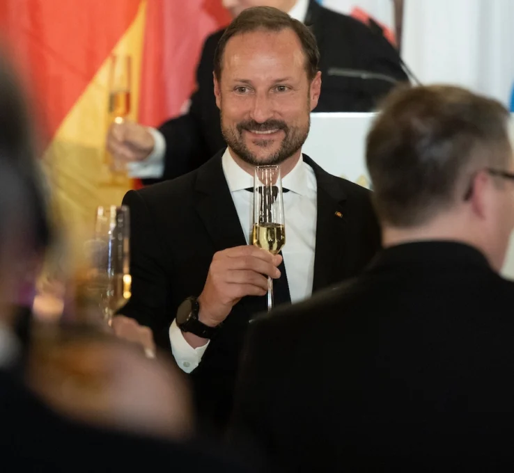 Kronprinz Haakon beim Festessen in München, November 2023