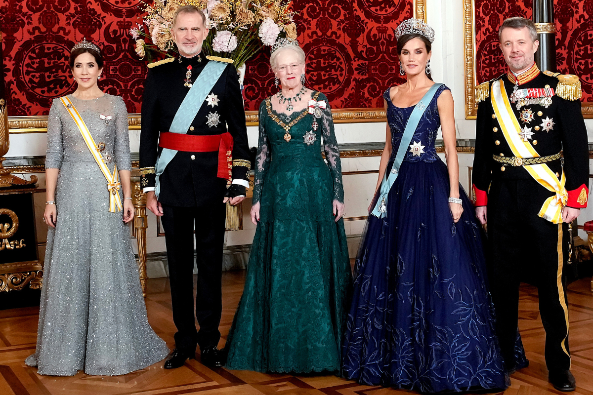Gala-Dinner: Königin Margrethe mit dem spanischen Königspaar und Kronprinzessin Mary und Kronprinz Frederik