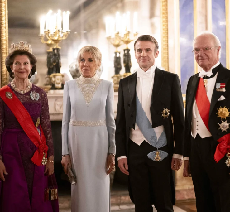 Präsident Macron und seine Frau Brigitte besuchen Königin Silvia und König Carl Gustaf