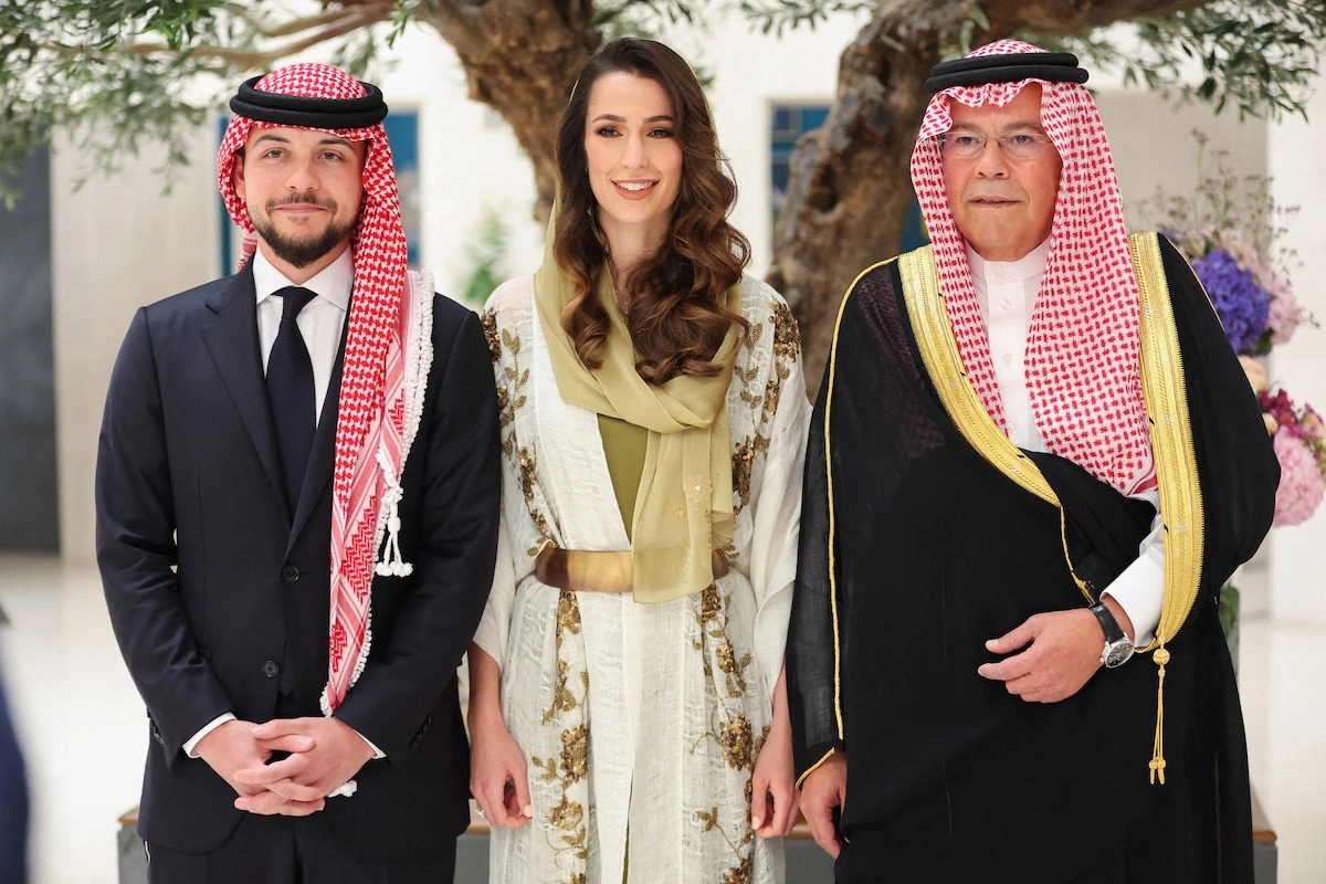 Kronprinz Hussein, Prinzessin Rajwa und ihr Vater Khaled bin Musaed bin Saif bin Abdulaziz Al Saif in Riyadh. © IMAGO / ABACAPRESS