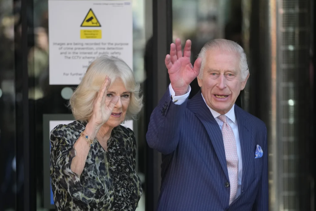 König Charles und Königin Camilla besuchen Krebszentrum