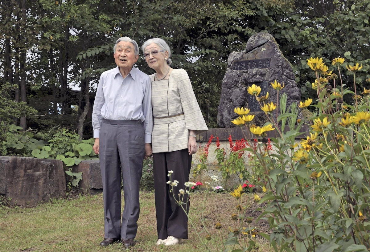 Kaiser Akihito (90) und Kaiserin Michiko (89) tragen ihre Titel nach der Abdankung noch ehrenhalber. © IMAGO / Kyodo News