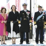 Königin Mary und König Frederik werden von Königin Silvia und König Carl Gustaf in Empfang genommen.