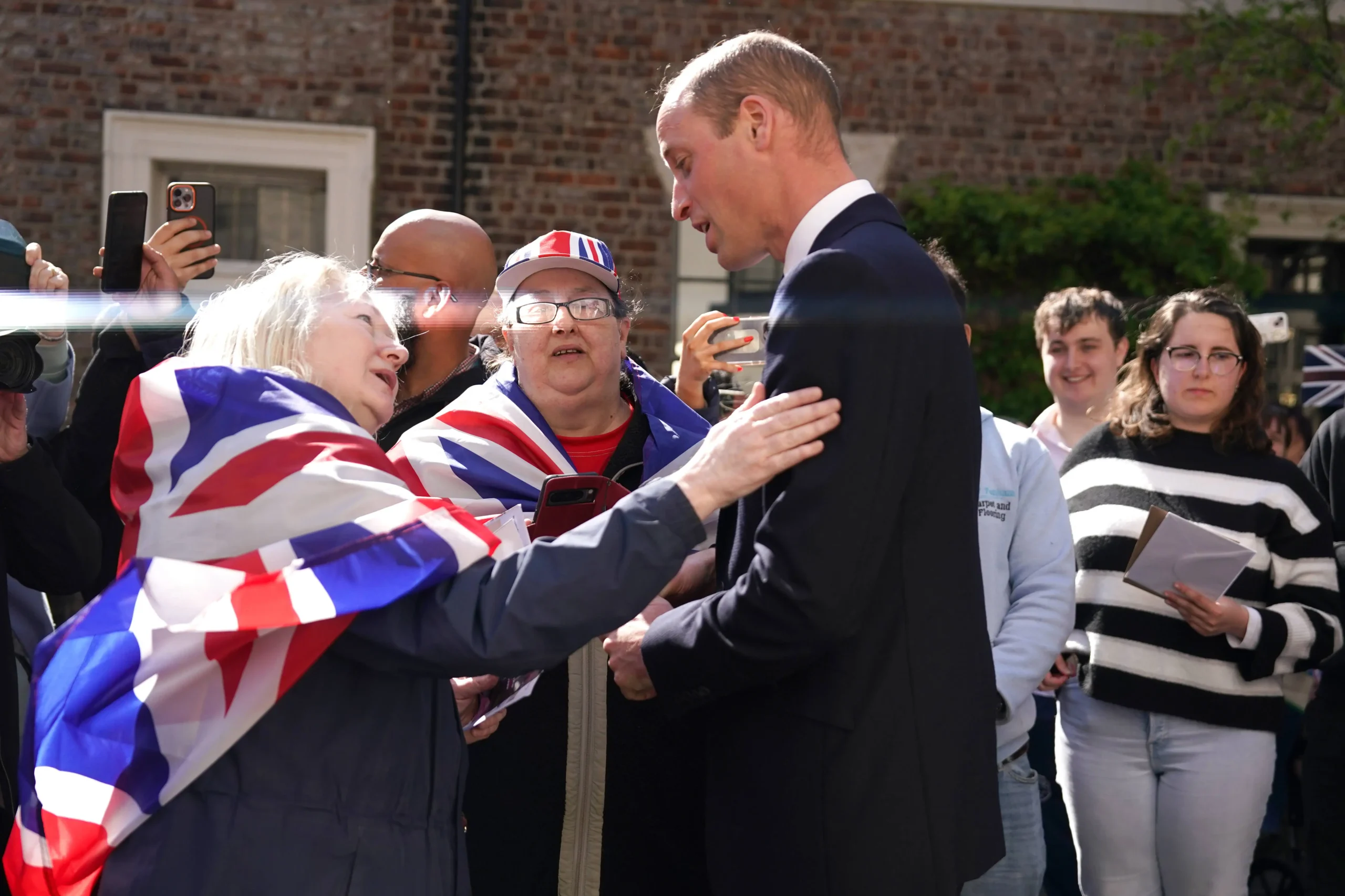 Prinz William versichert Fans, dass es der Familie gut geht. © IMAGO / i Images