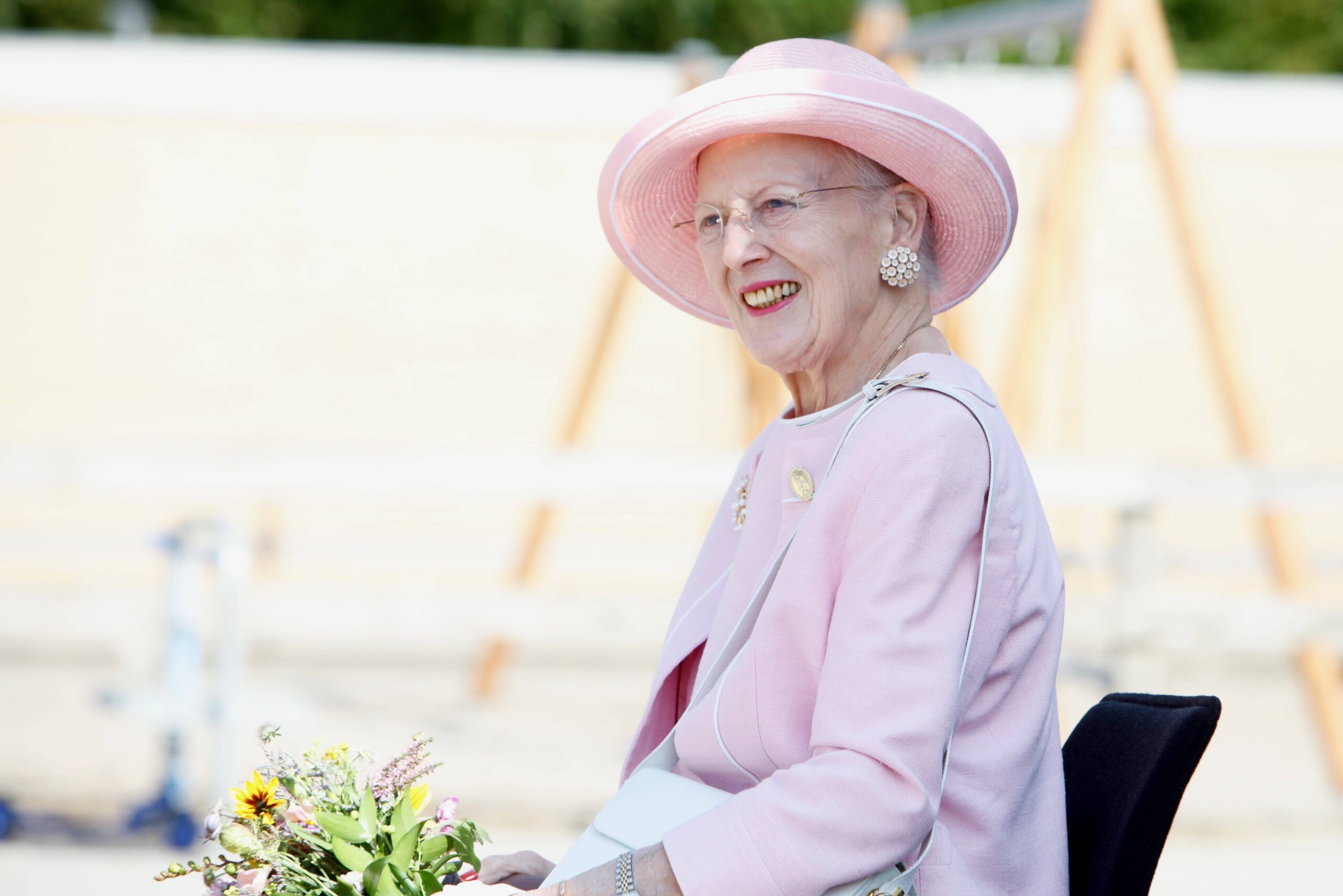 Königin Margrethe spricht übers Sticken