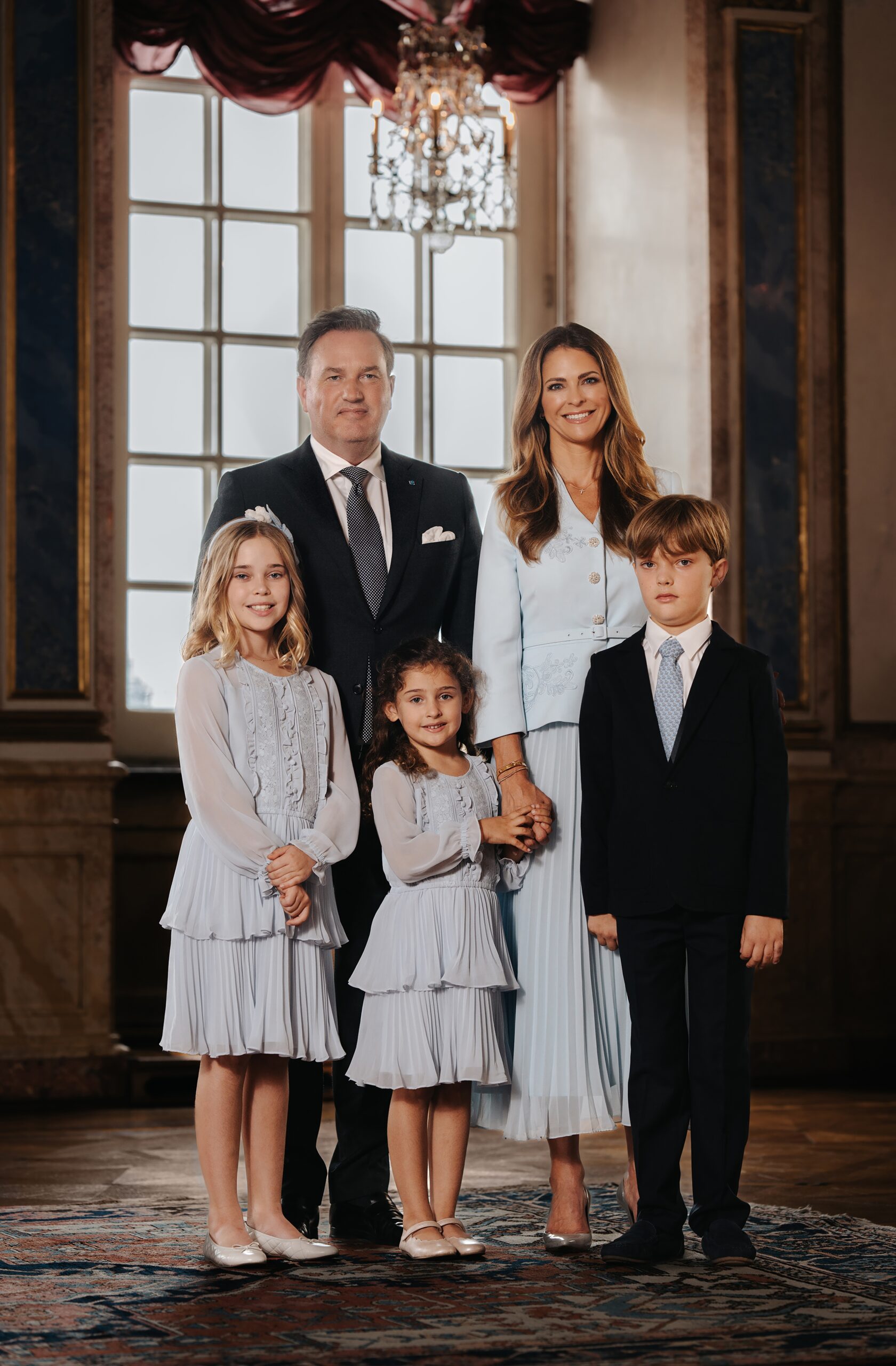 Foto von Prinzessin Madeleine und Christopher O'Neill mit den drei Kindern.