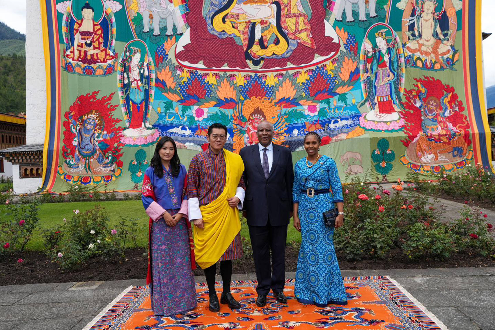 21. August 2024: König Jigme und Königin Jetsun empfangen König Letsie von Lesotho und seine Frau, Königin ’Masenate Mohato Seeiso, zu einem achttägigen Staatsbesuch in Bhutan. © IMAGO / PPE