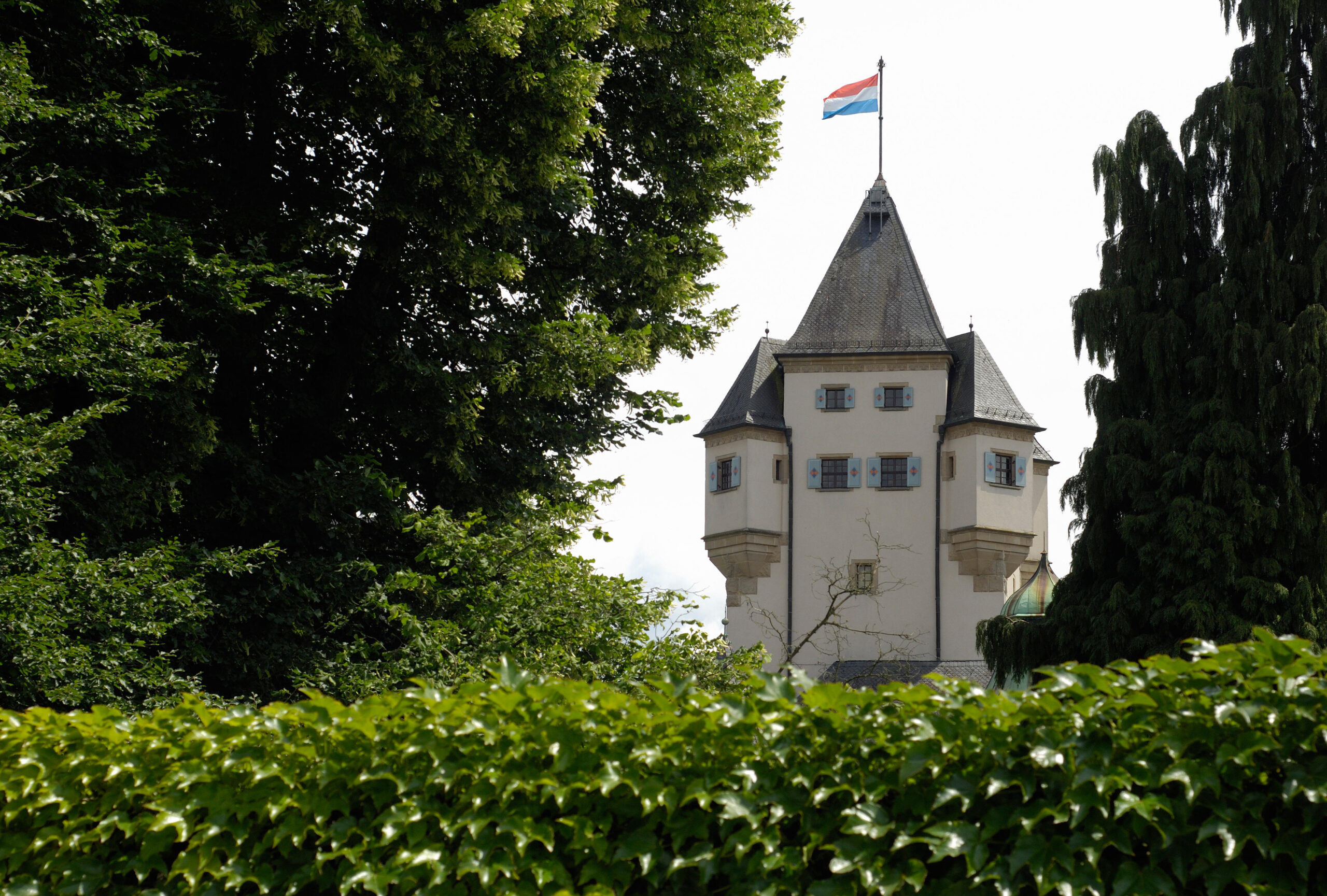 Schloss Berg in der Gemeinde Colmar-Berg ist die Hauptresidenz von Großherzog Henri von Luxemburg. © picture alliance / Caro | Eckelt