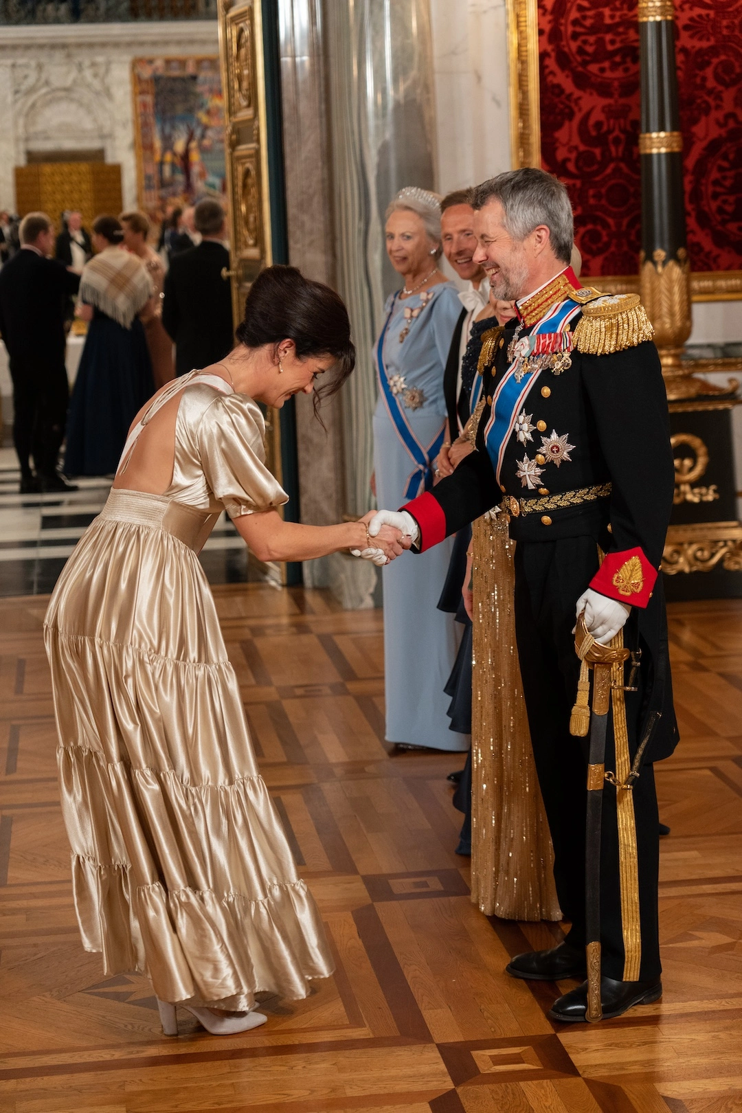 Prinzessin Beneditke und Königin Mary beim Gala-Dinner