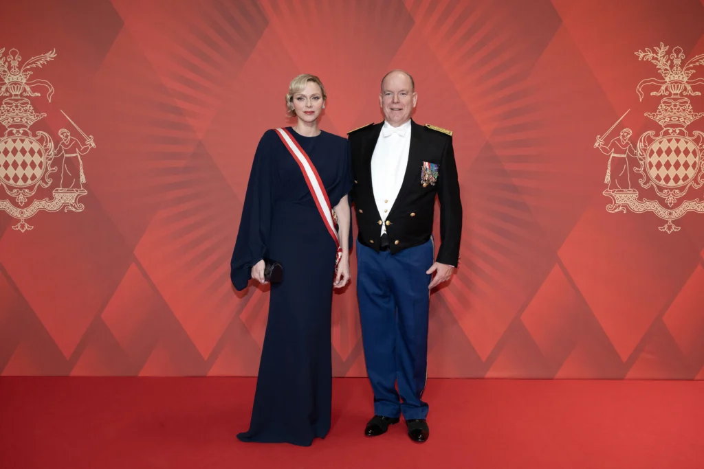 Fürstin Charlène und Fürst Albert am Abend des Nationalfeiertags