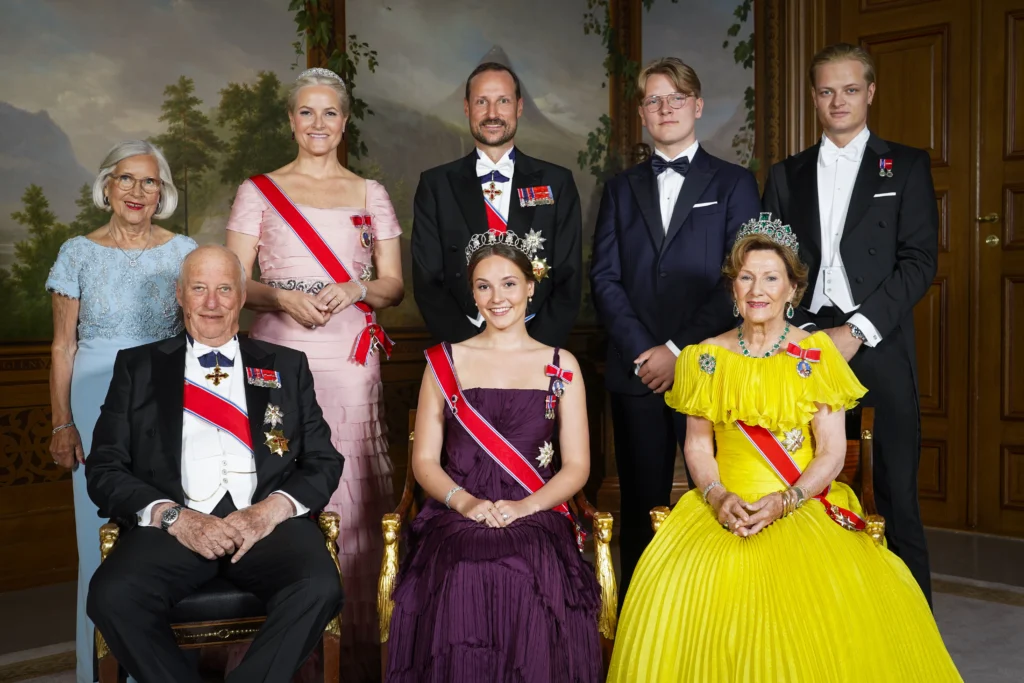 Prinzessin Ingrid Alexandra von Norwegen mit ihrer Familie