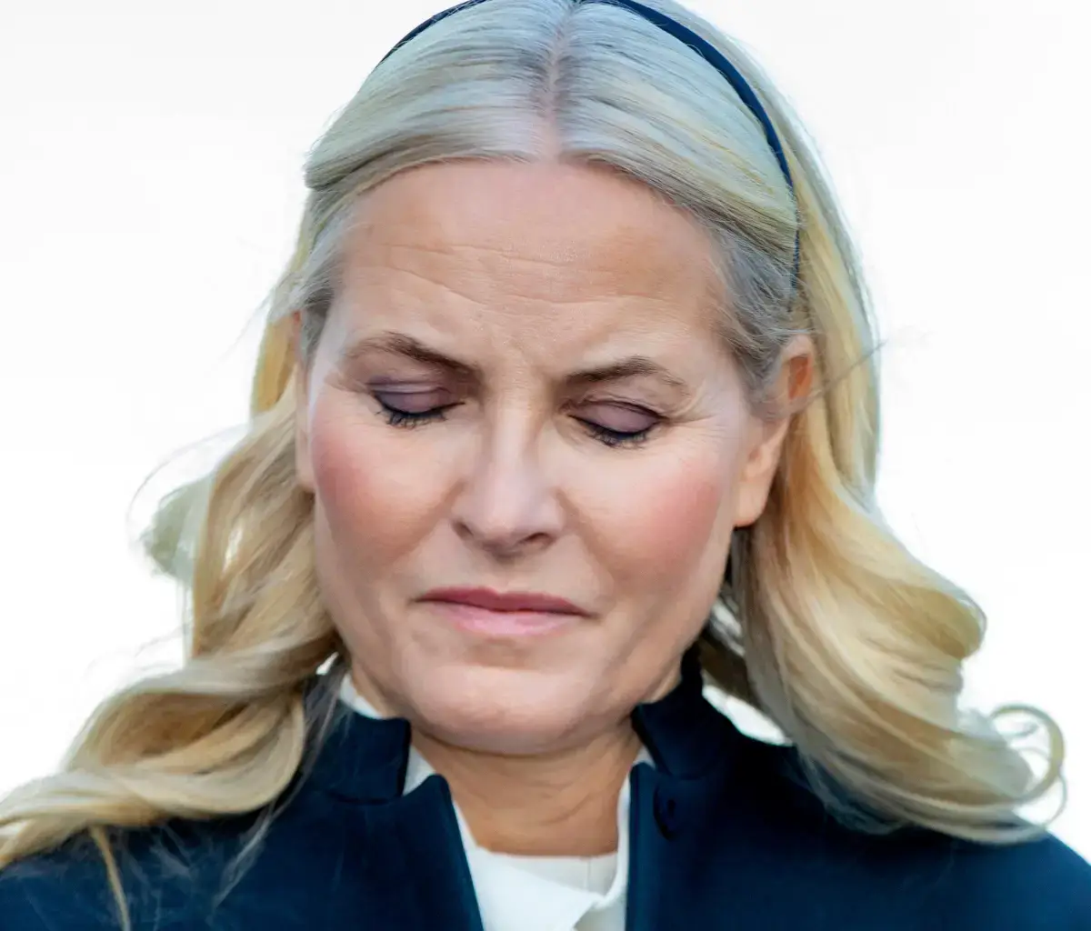 Kronprinzessin Mette-Marit muss erneut einen Termin absagen