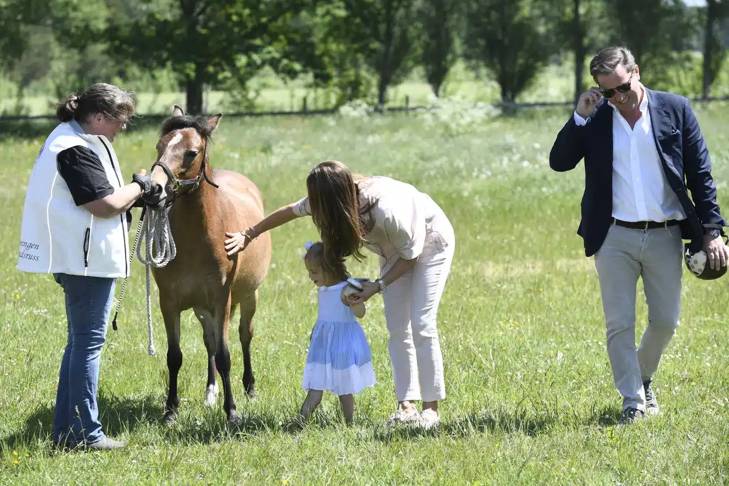 Prinzessin Leonore mit Pony Haidi