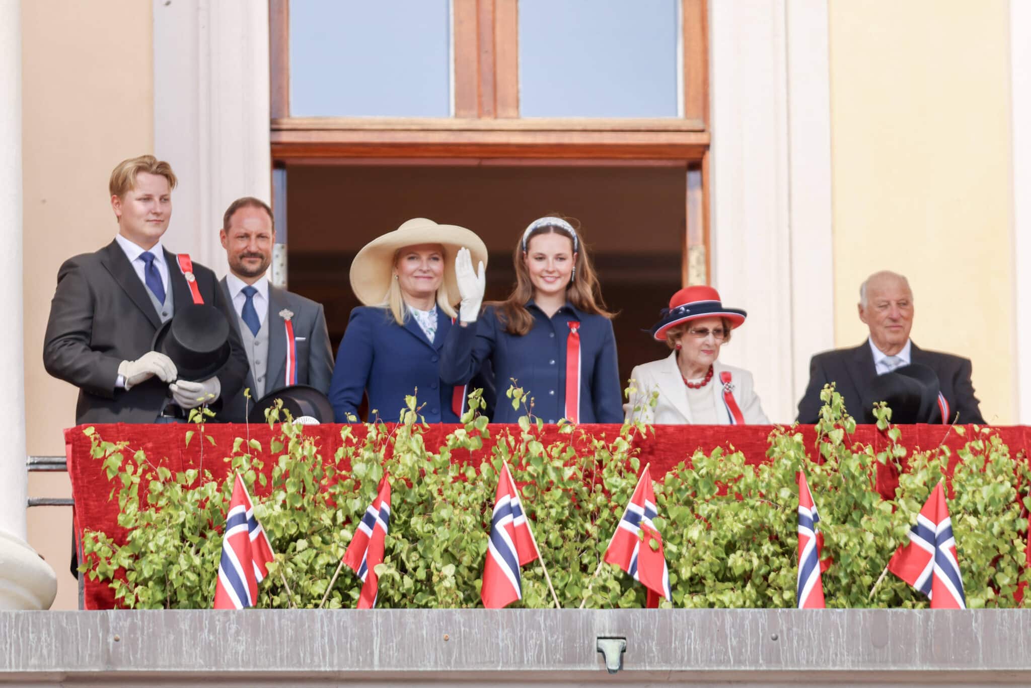 Die norwegische Königsfamilie feiert ihren Nationalfeiertag 2025